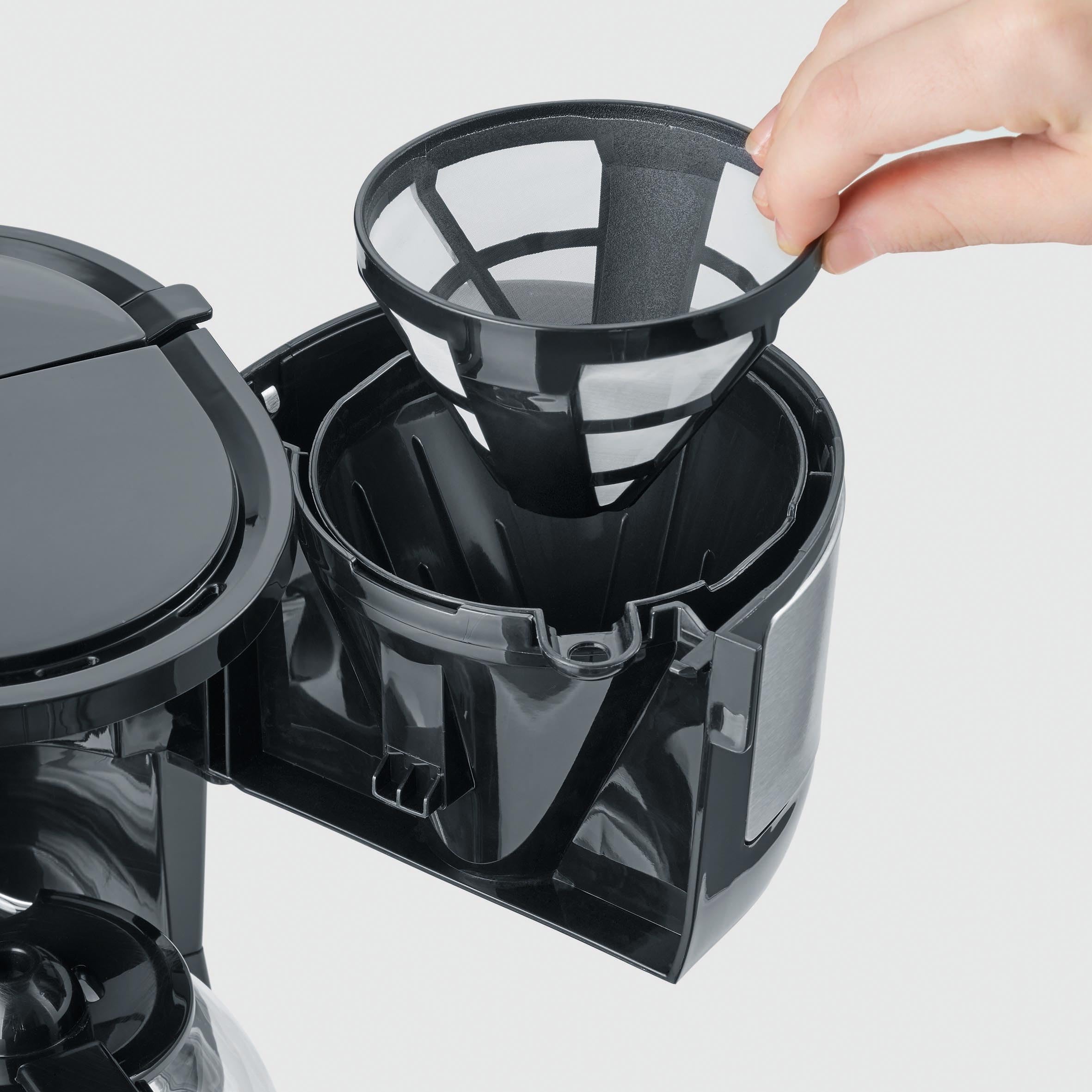 SEVERIN Kompakt Kaffeemaschine, aromatischer Kaffee mit dem Kaffeebereiter für bis zu 4 Tassen, Filterkaffeemaschine mit Permanent-Schwenkfilter, Edelstahl/schwarz, KA 4808